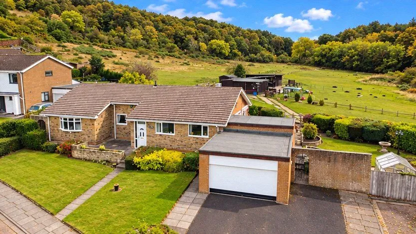 4 bed house for sale, Woodmans Way, Whickham, NE16