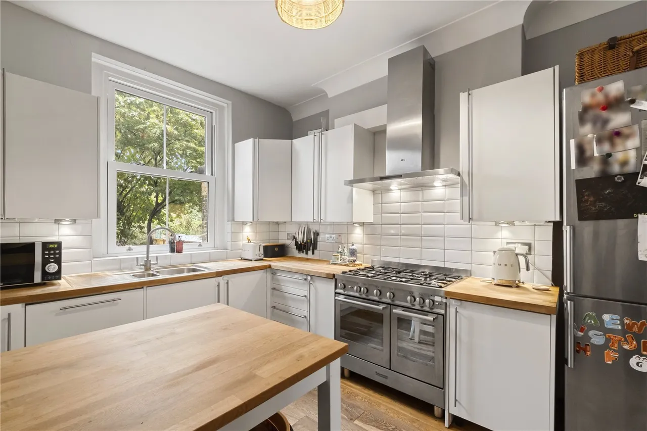Byrne Road, London, SW12, photo 12