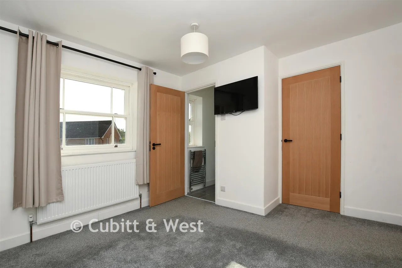 Wheeler Road, Maidenbower, RH10, photo 9