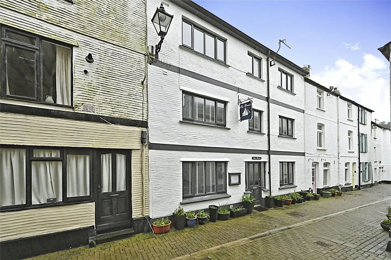 6 bed house for sale, Lower Chapel Street, Looe, PL13
