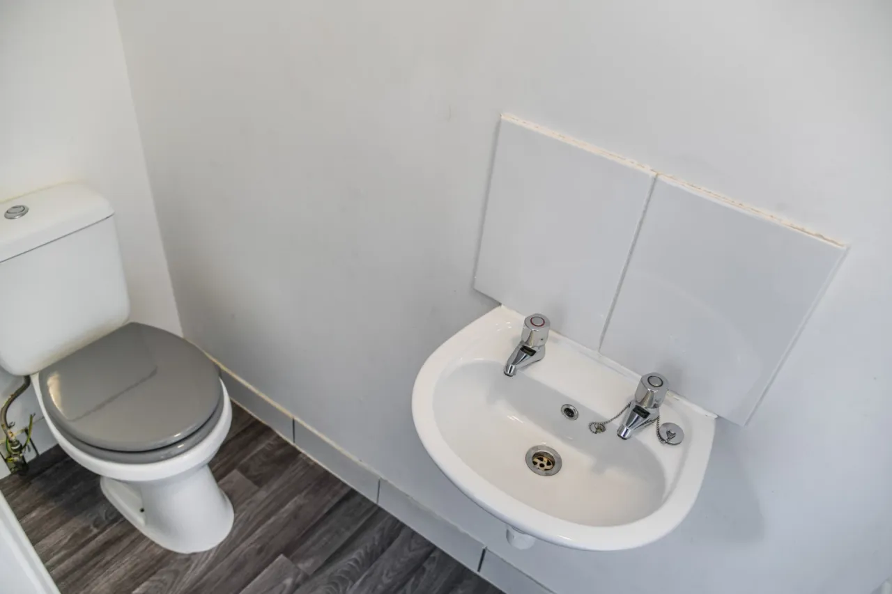 Priory Hill, Dartford, DA1 2BH, photo 18