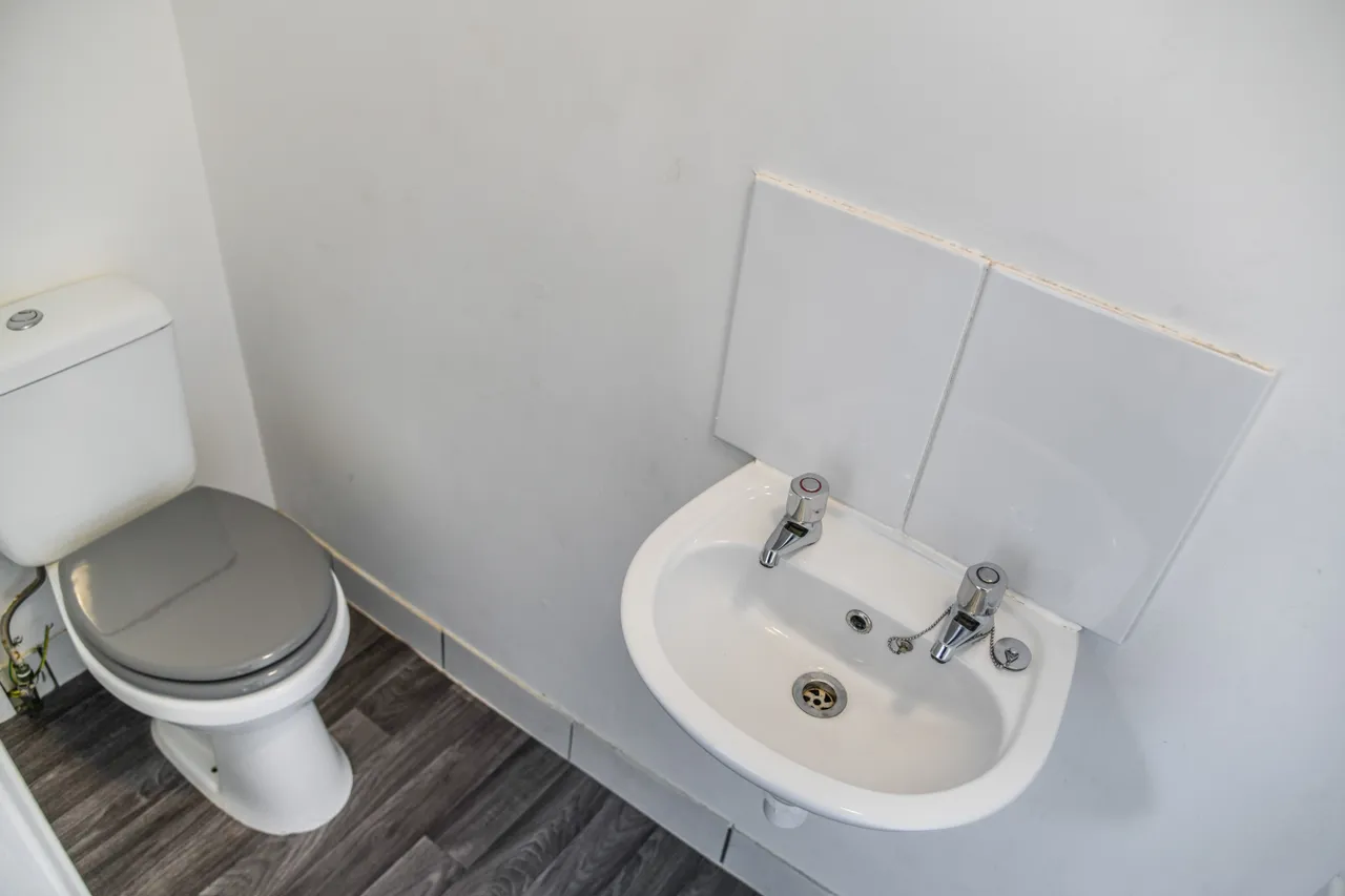 Priory Hill, Dartford, DA1 2BH, photo 8
