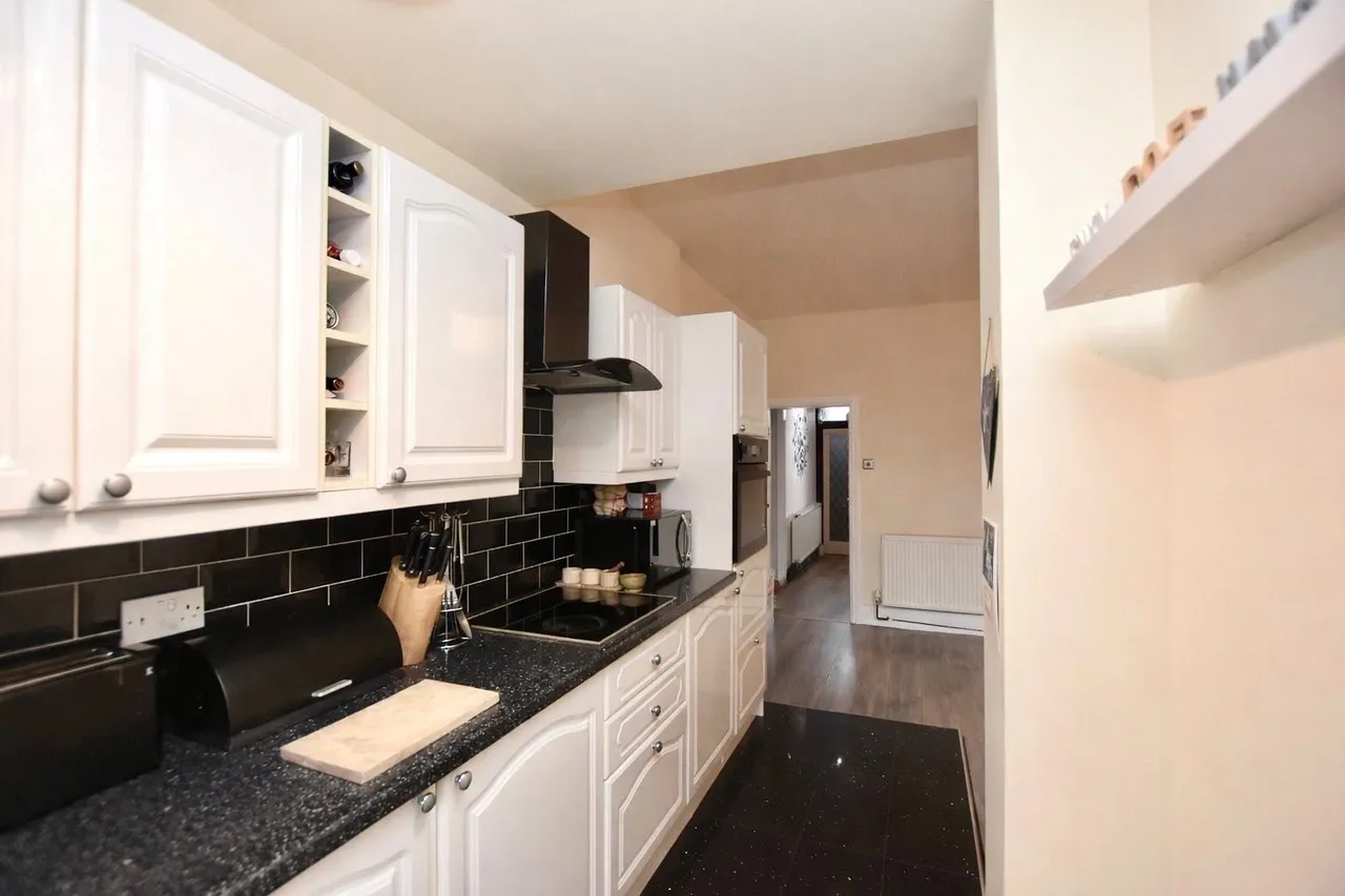 Bolton Road, Ewood, Blackburn, Lancashire, BB2, photo 5