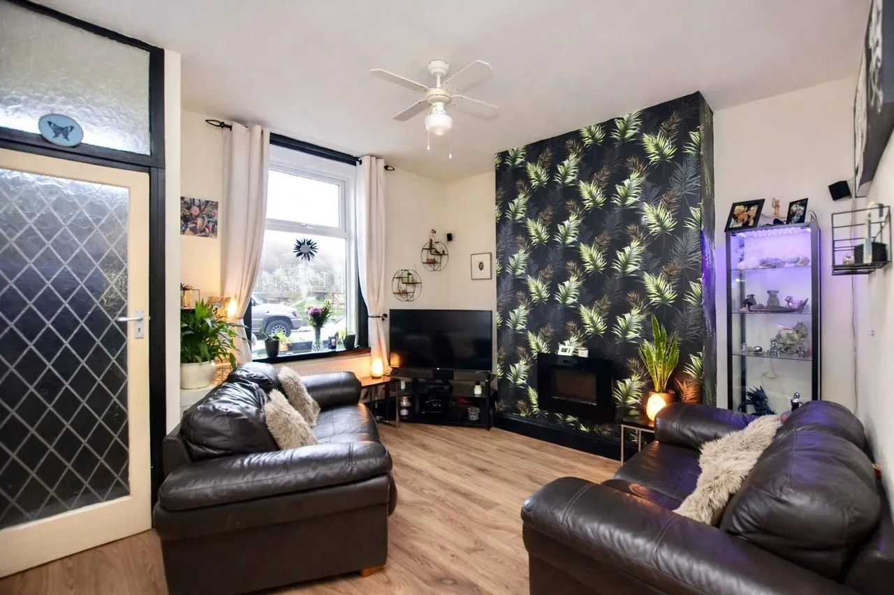 Bolton Road, Ewood, Blackburn, Lancashire, BB2, photo 3
