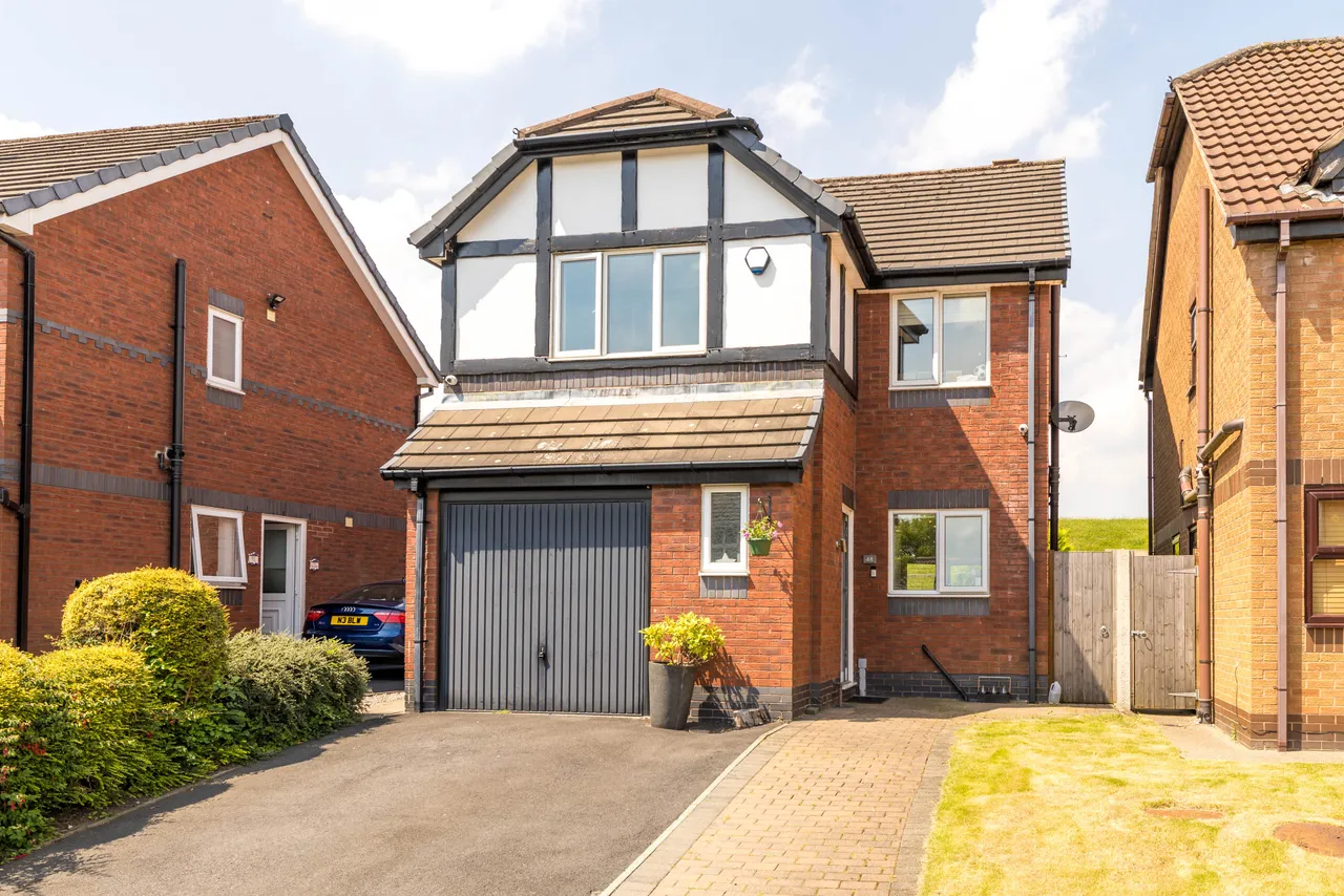 Hartington Drive, Standish, WN6, photo 18