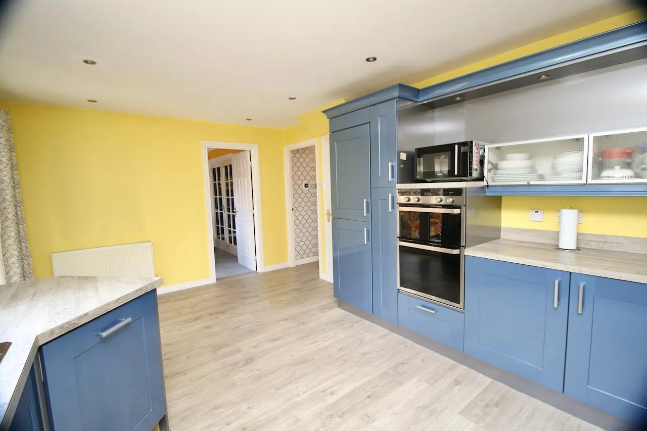 Westdale Drive, Moodiesburn, G69 0NP, photo 14