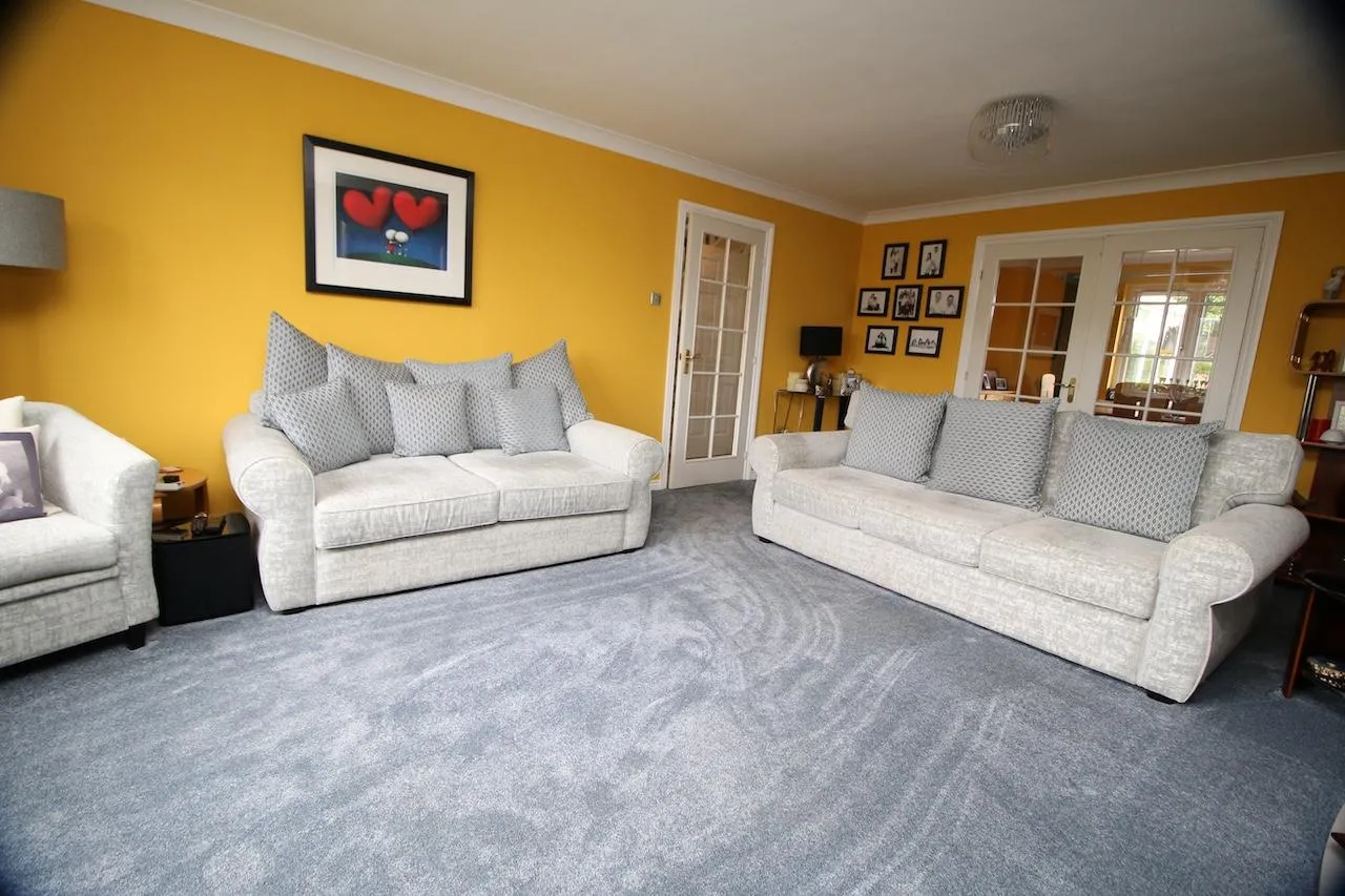 Westdale Drive, Moodiesburn, G69 0NP, photo 6