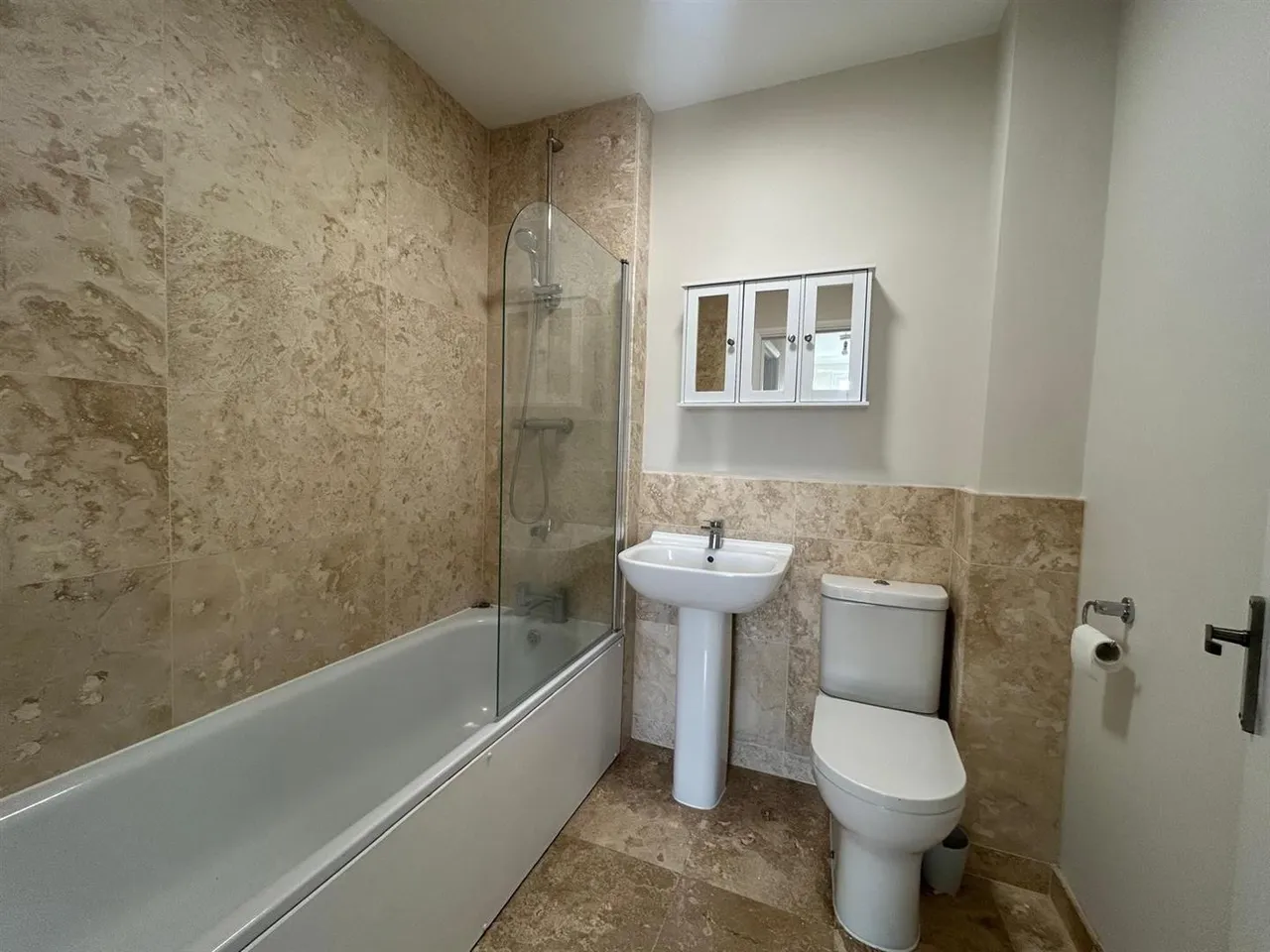 Penrose Road, Fetcham, KT22, photo 7