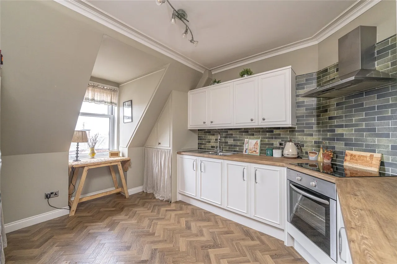 Braid Crescent, Edinburgh, EH10, photo 7