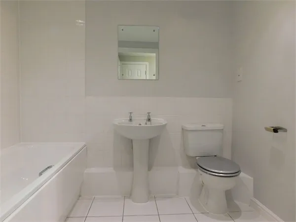 Hyde House, Singapore Road, West Ealing, W13 0UP, photo 4