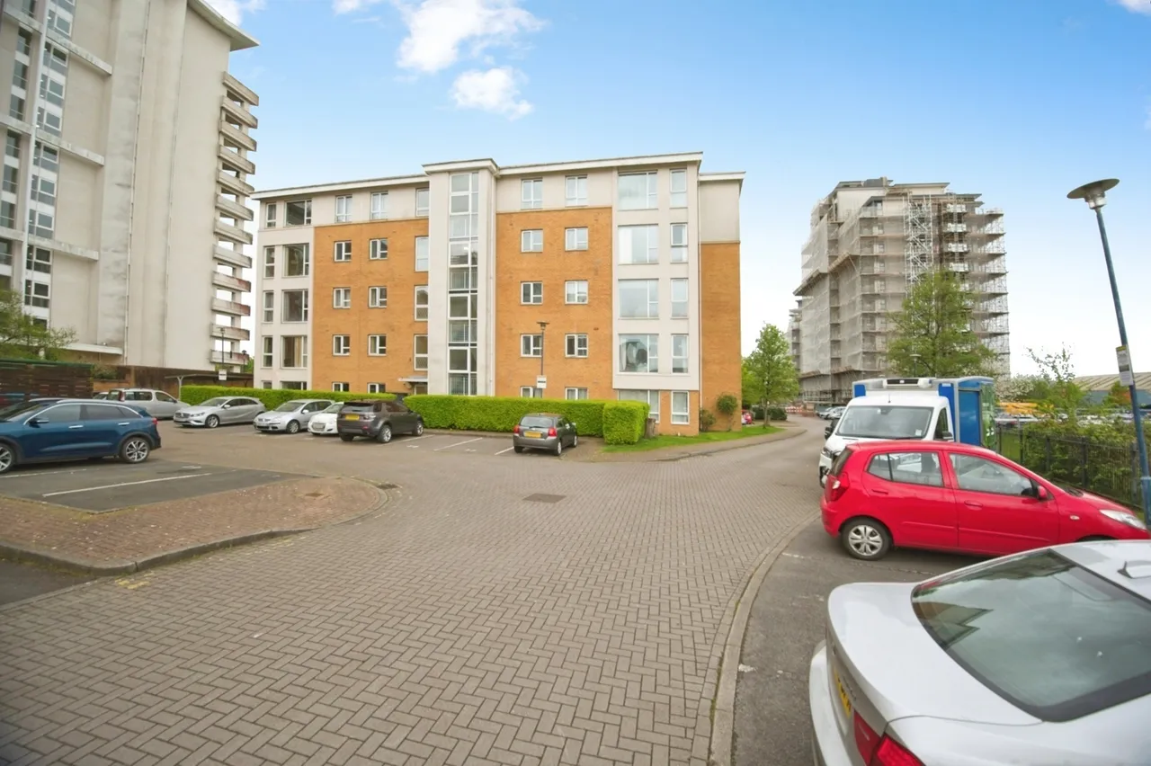 Overstone Court, CARDIFF, South Glamorgan, CF10, photo 16