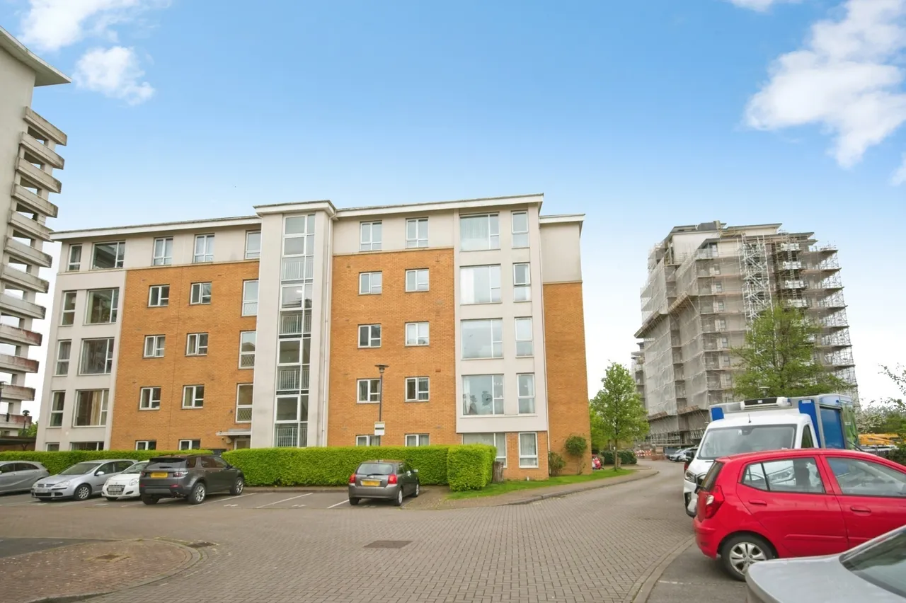 Overstone Court, CARDIFF, South Glamorgan, CF10, photo 17