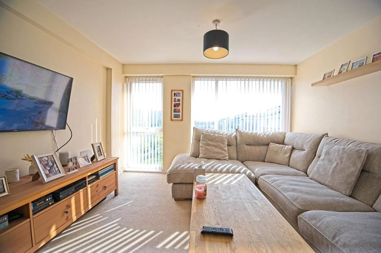 Overstone Court, CARDIFF, South Glamorgan, CF10, photo 7