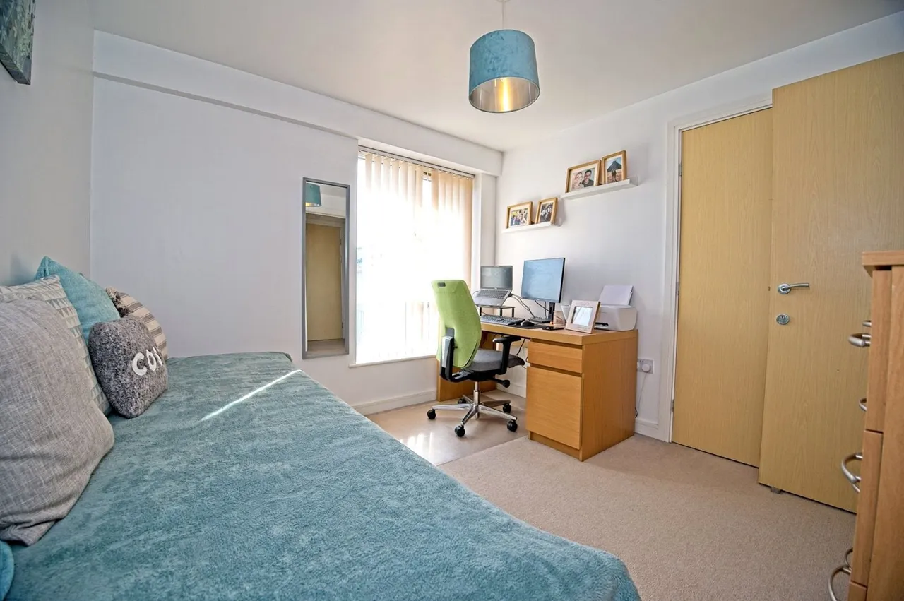 Overstone Court, CARDIFF, South Glamorgan, CF10, photo 12
