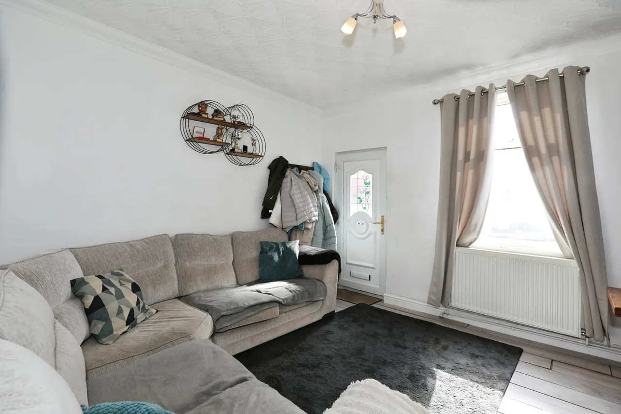 Dingle Lane, Winsford, Cheshire, CW7, photo 3