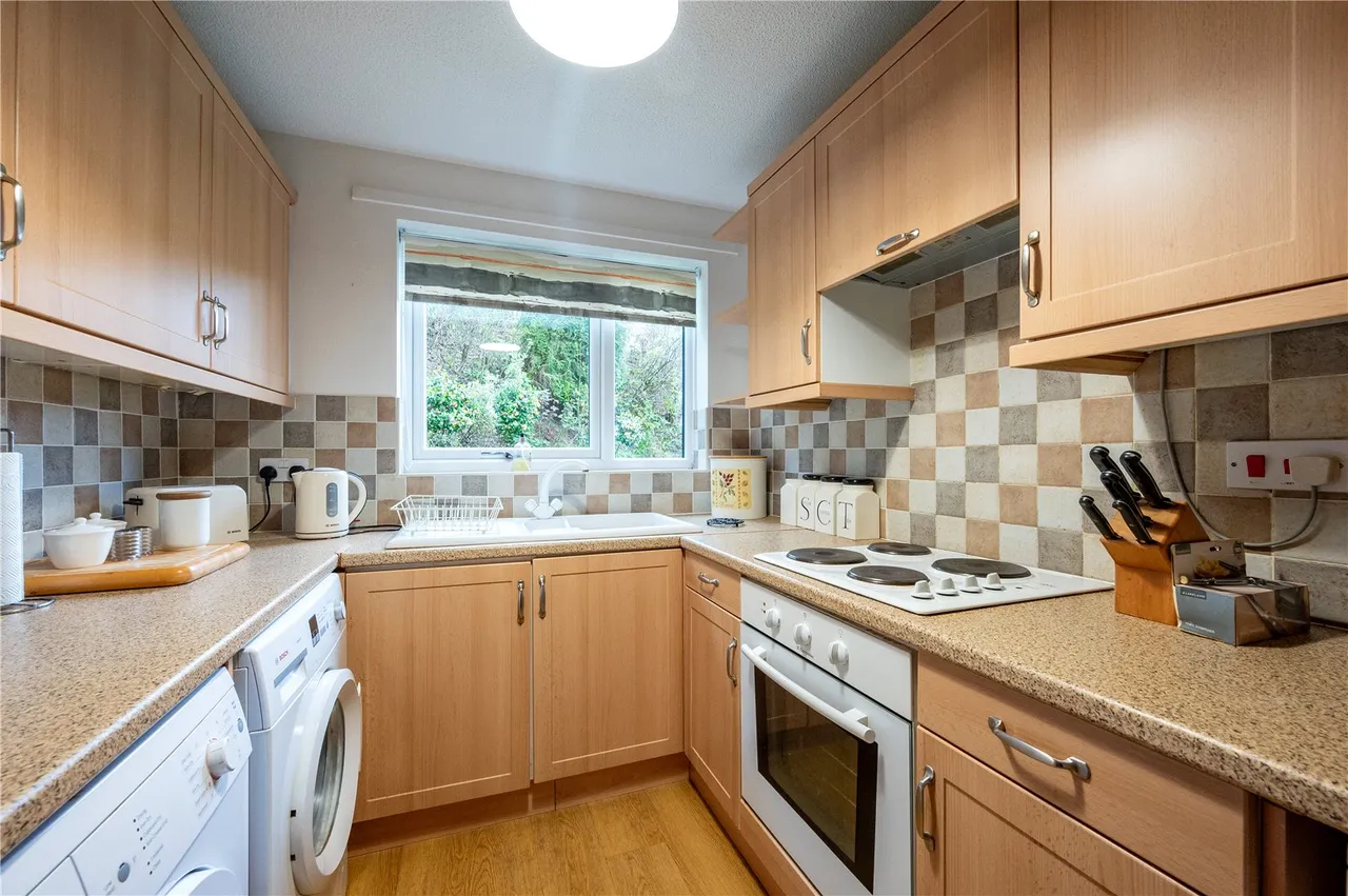 Willow Tree Drive, Barnt Green, Birmingham, Worcestershire, B45 8PB, photo 3
