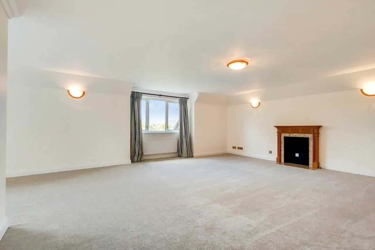 Wimbledon Hill Road, London, SW19, photo 5