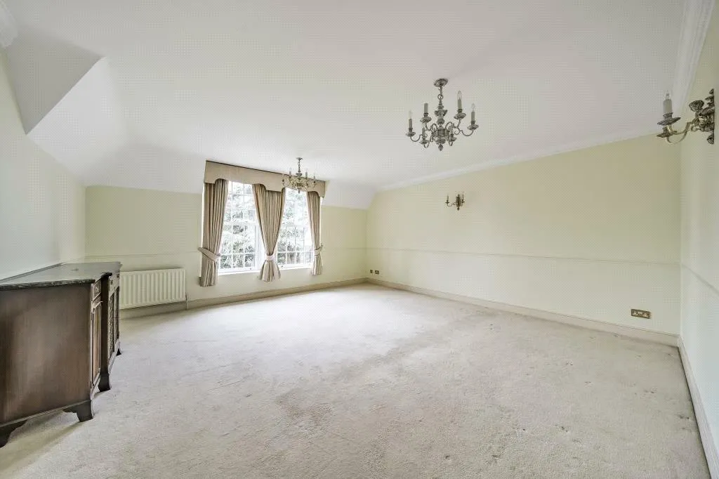 Wilton Court, Crossways Fees Apply, HP9, photo 5