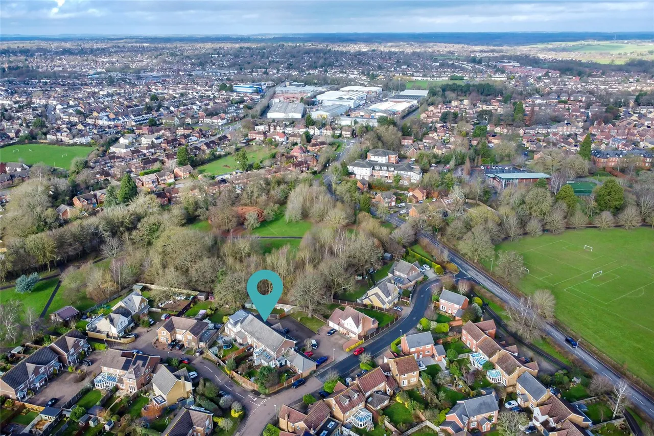 Starlight Way, St Albans, Hertfordshire, AL4 0JP, photo 11