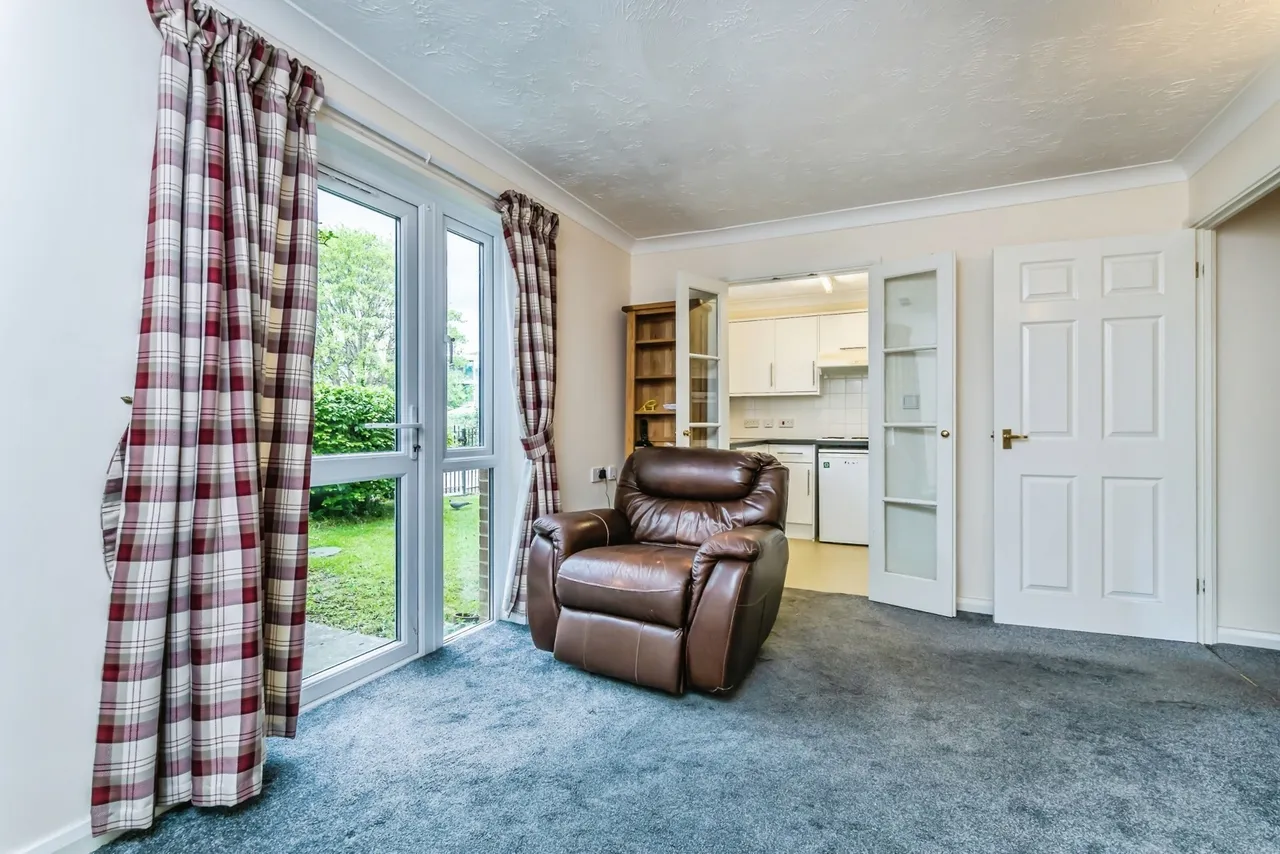 Chaldon Road, Caterham, Surrey, CR3, photo 16
