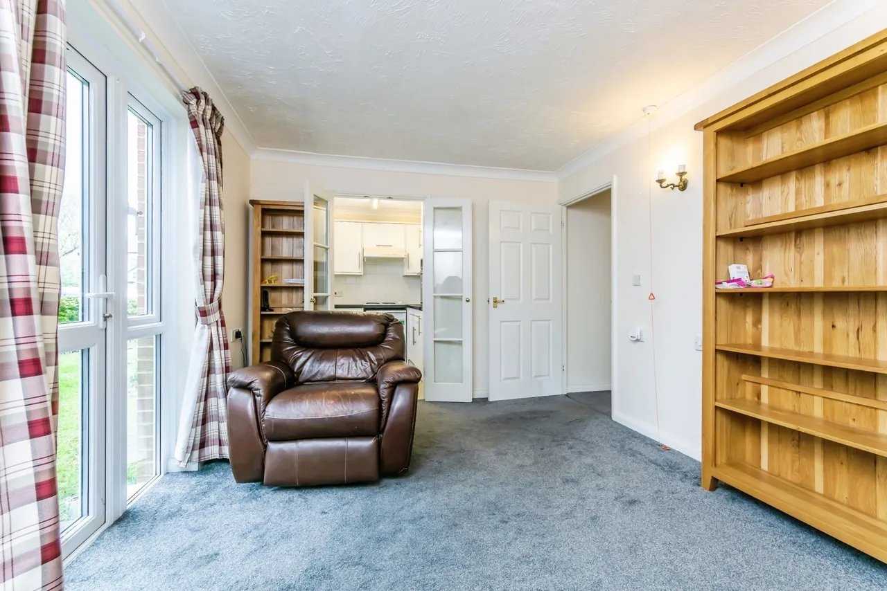 Chaldon Road, Caterham, Surrey, CR3, photo 5