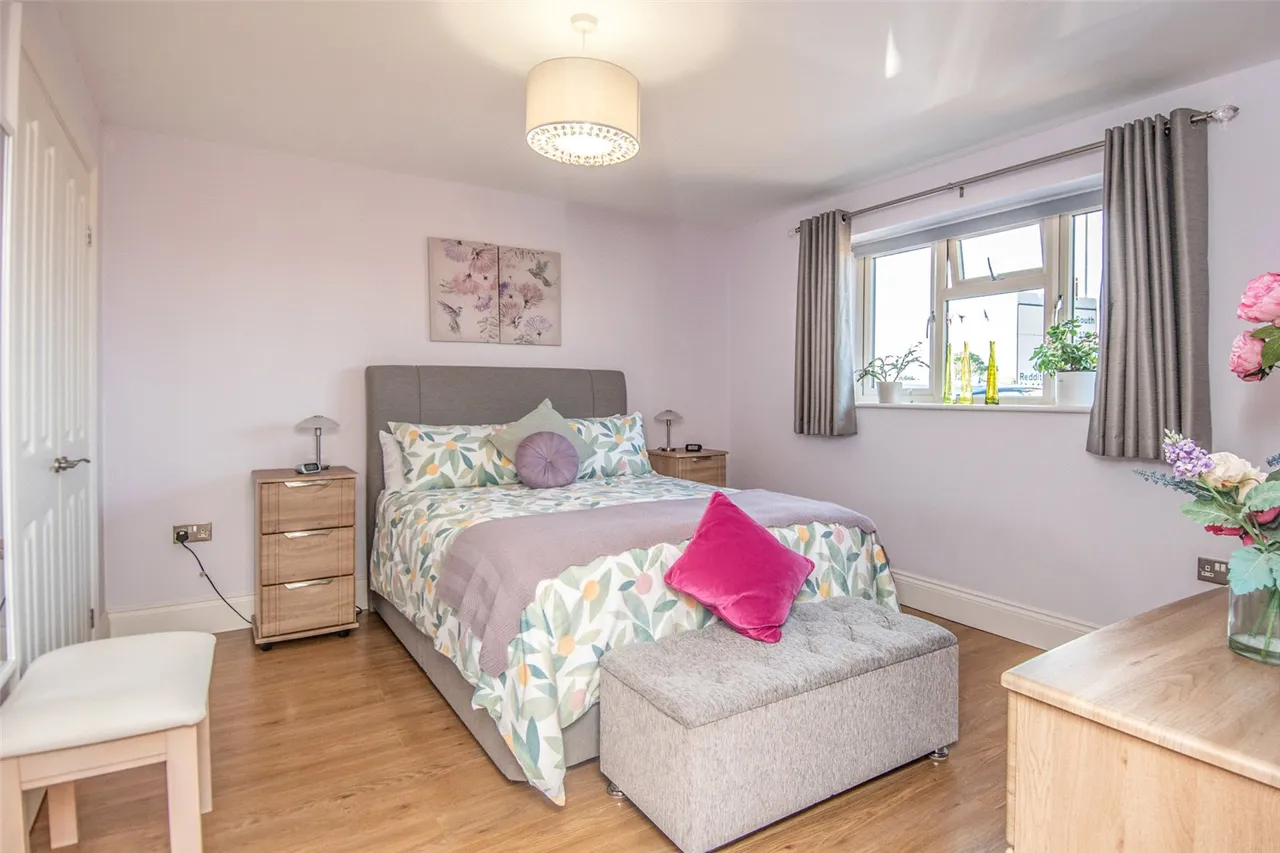 Worcester Road, Stoke Heath, Bromsgrove, Worcestershire, B61 7JA, photo 11