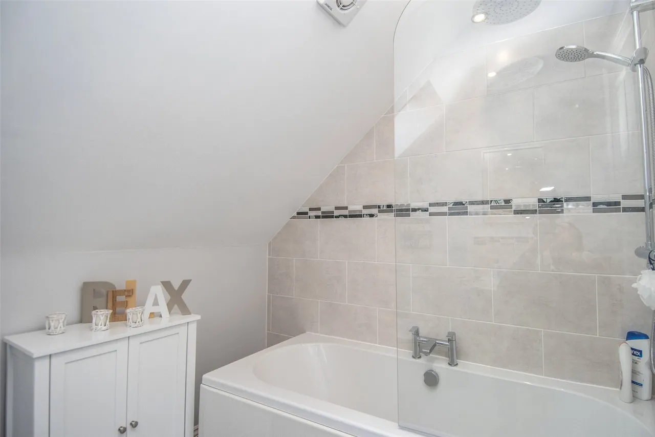 Worcester Road, Stoke Heath, Bromsgrove, Worcestershire, B61 7JA, photo 21