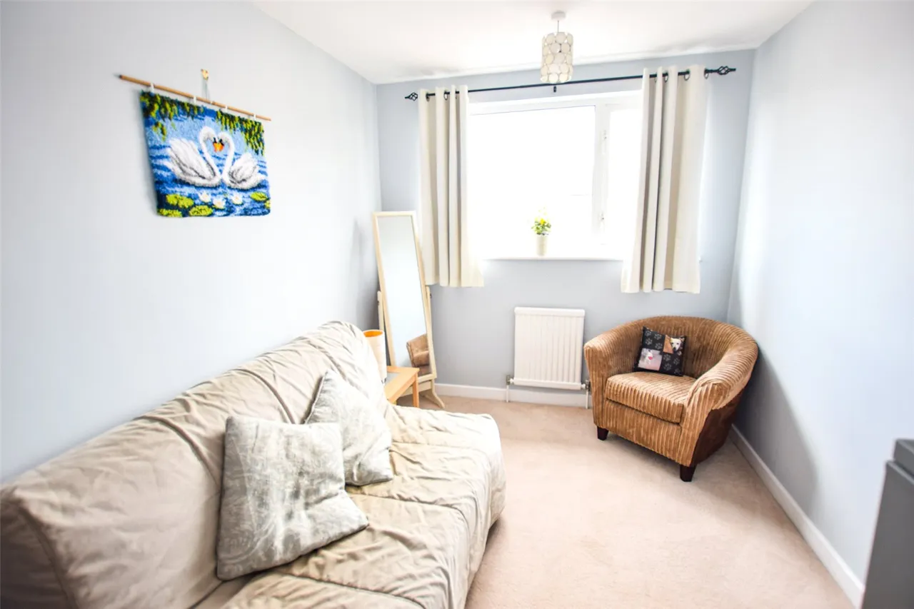 Thames Close, Farnborough, Hampshire, GU14 9ND, photo 9