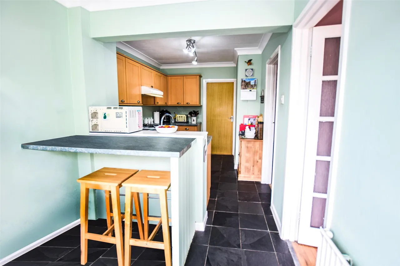 Thames Close, Farnborough, Hampshire, GU14 9ND, photo 13