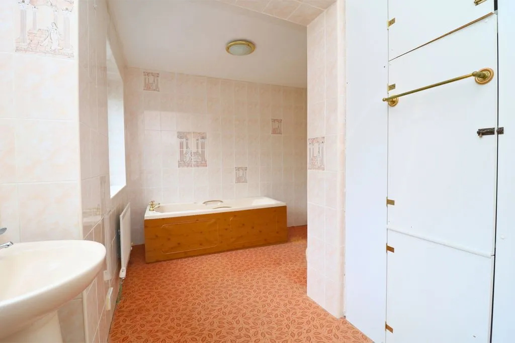 Delves Crescent, Walsall, WS5, photo 9