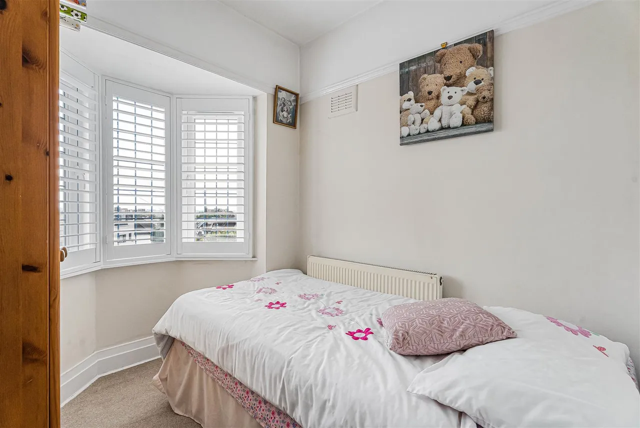 Priory Crescent, Wembley, HA0, photo 10