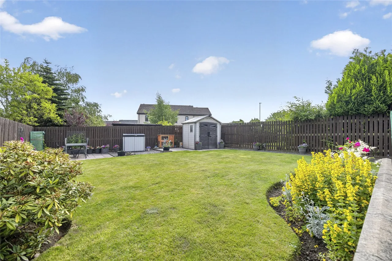 Whin Path, Blackburn, AB21, photo 20