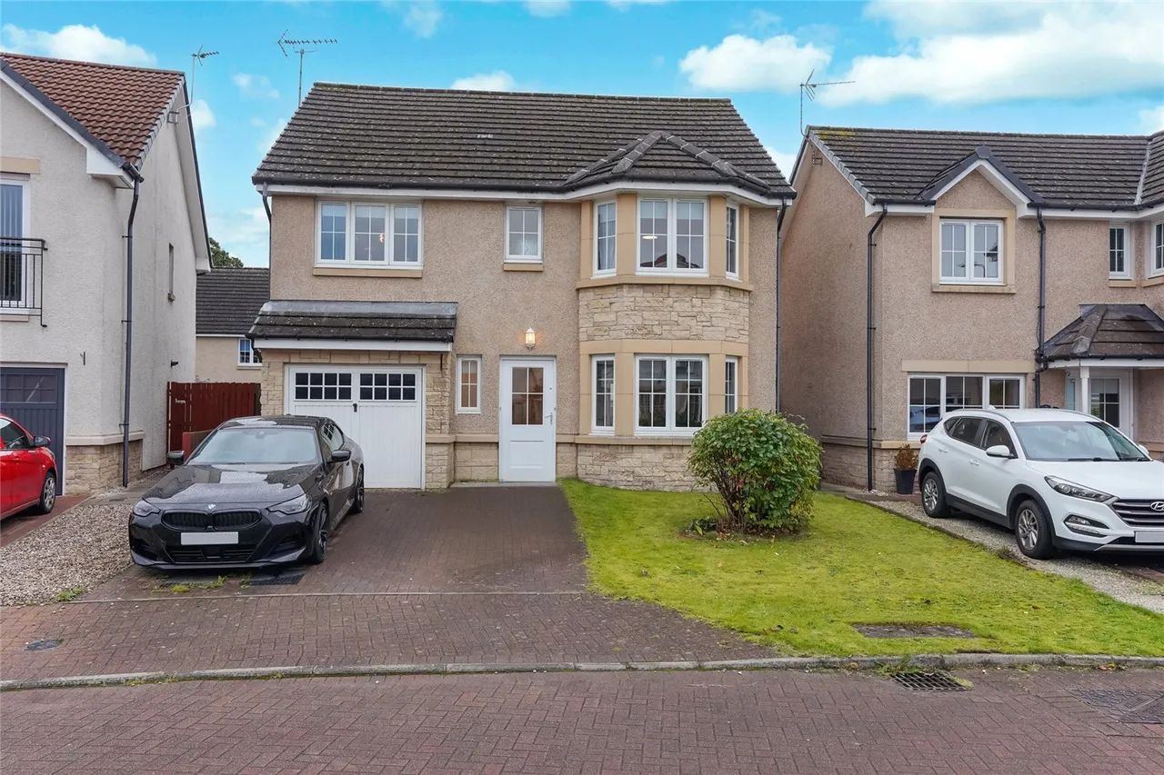 4 bed house for sale, Sandpiper Meadow, Alloa, FK10