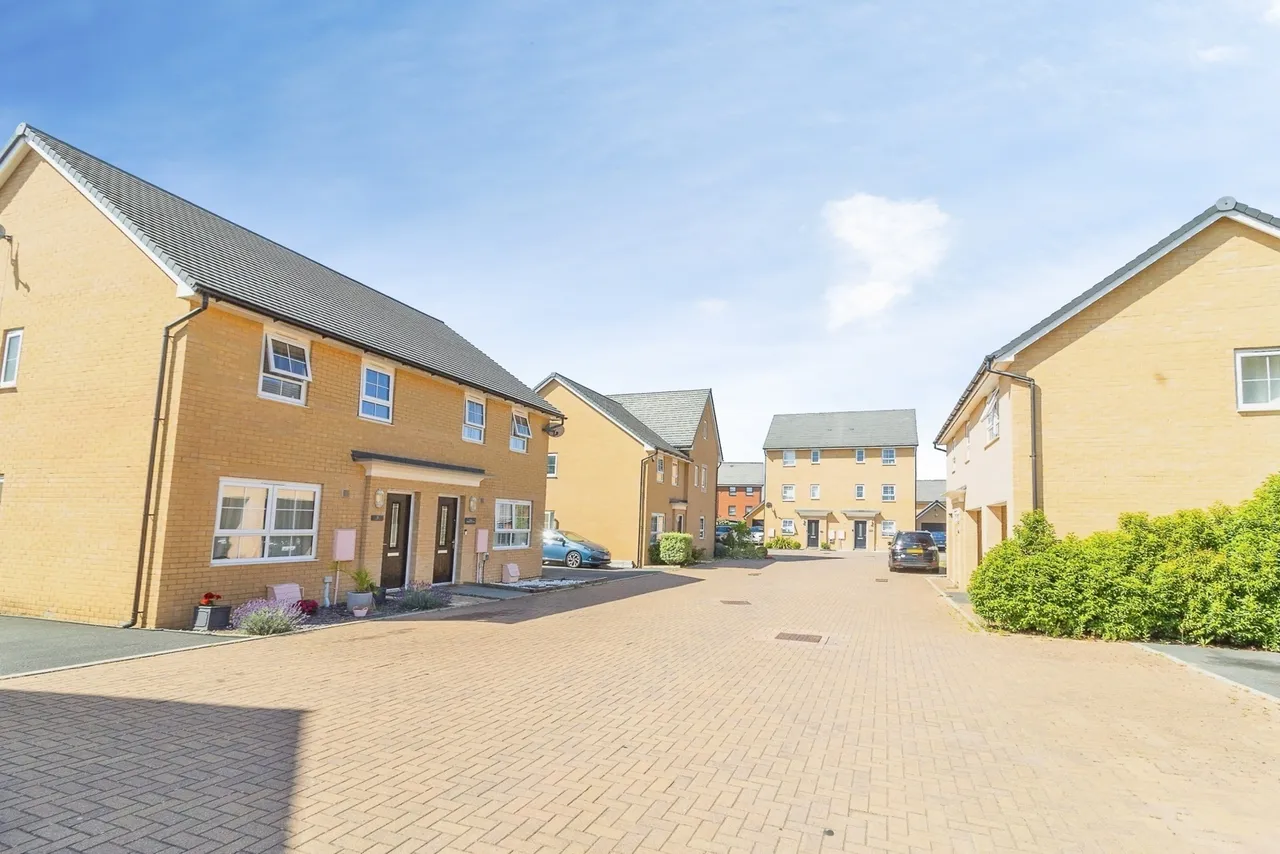 Sheppard Grove, Eagle Farm South, Milton Keynes, Buckinghamshire, MK17, photo 19