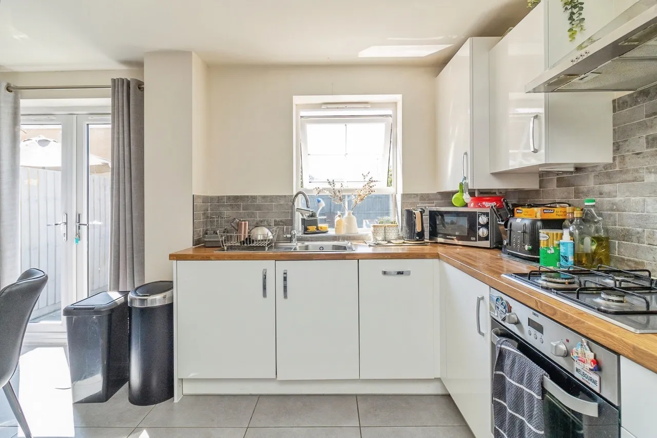 Sheppard Grove, Eagle Farm South, Milton Keynes, Buckinghamshire, MK17, photo 6