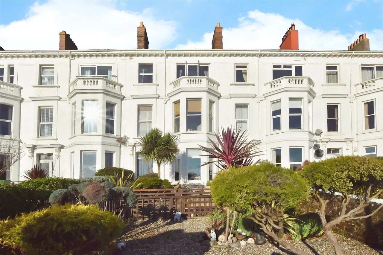 1 bed property for sale — Alexandra Terrace, Exmouth, Devon, EX8