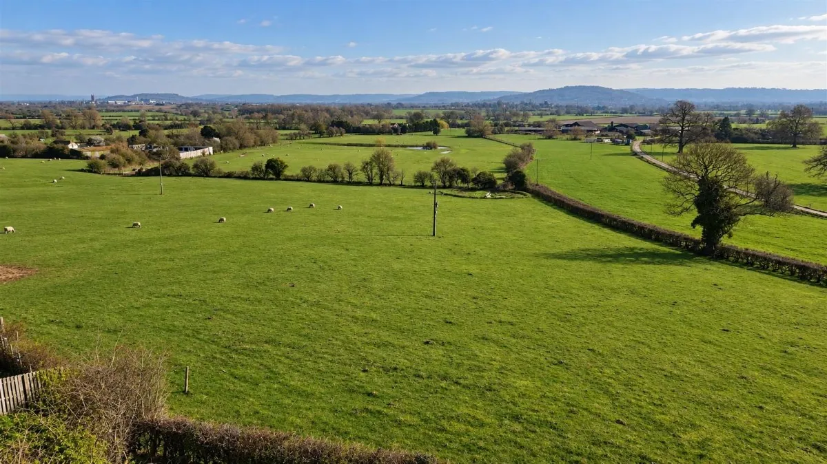 Main Road, Minsterworth, GL2, photo 21
