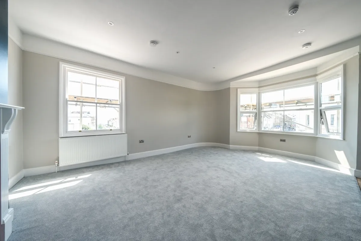 2 bed flat to rent, Church Road, Hove, BN3