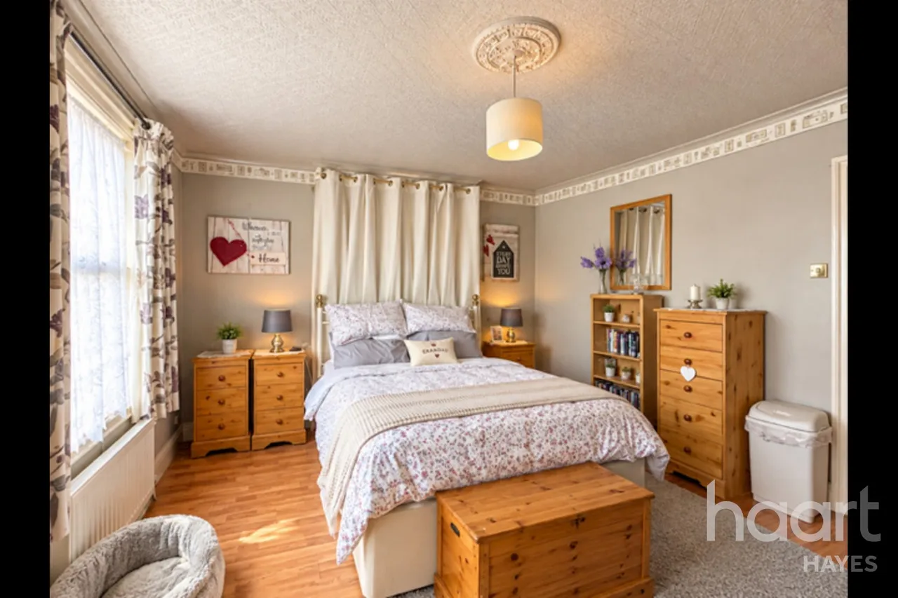 Dawley Road, Hayes, UB3, photo 9