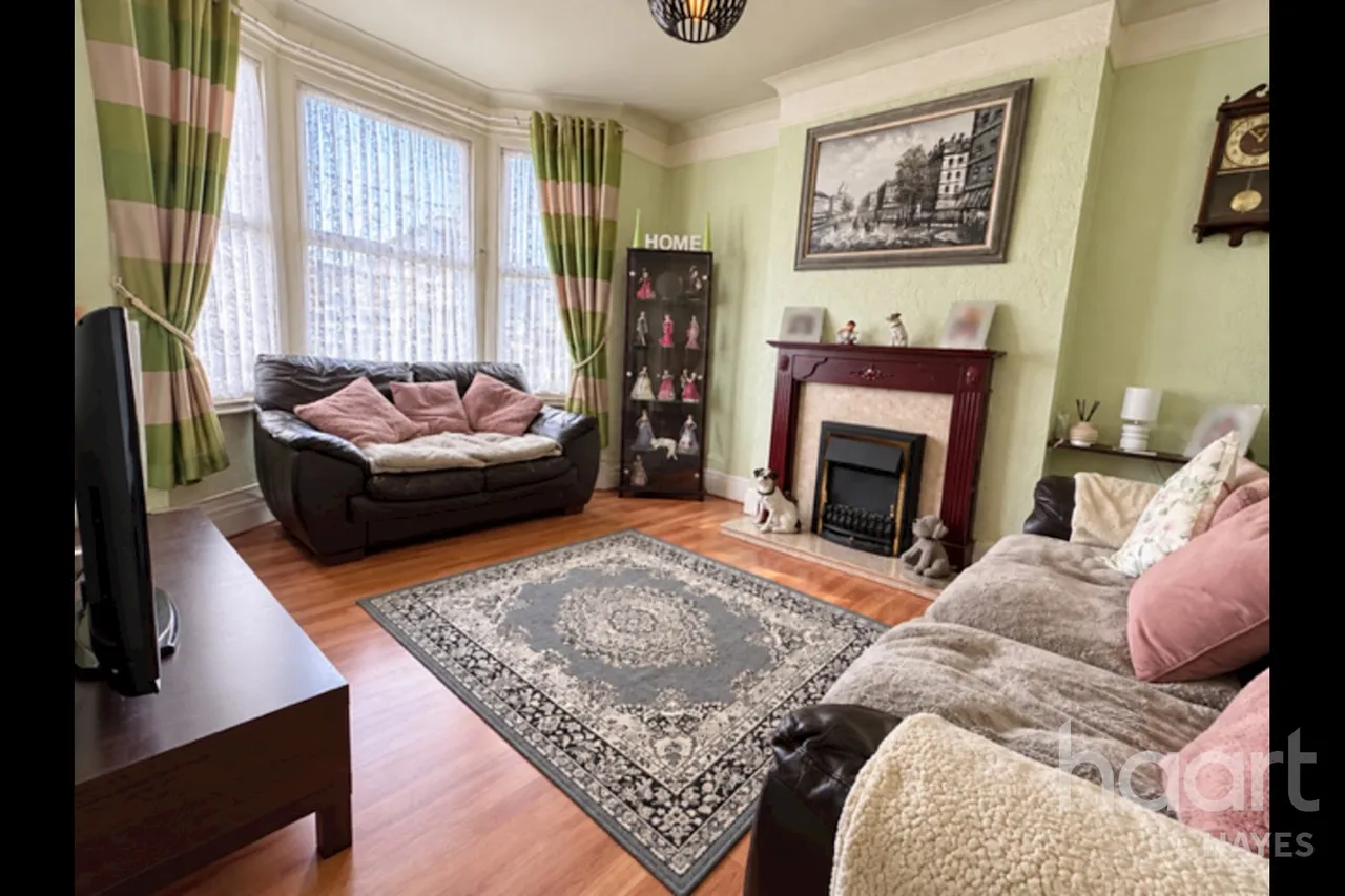 Dawley Road, Hayes, UB3, photo 2