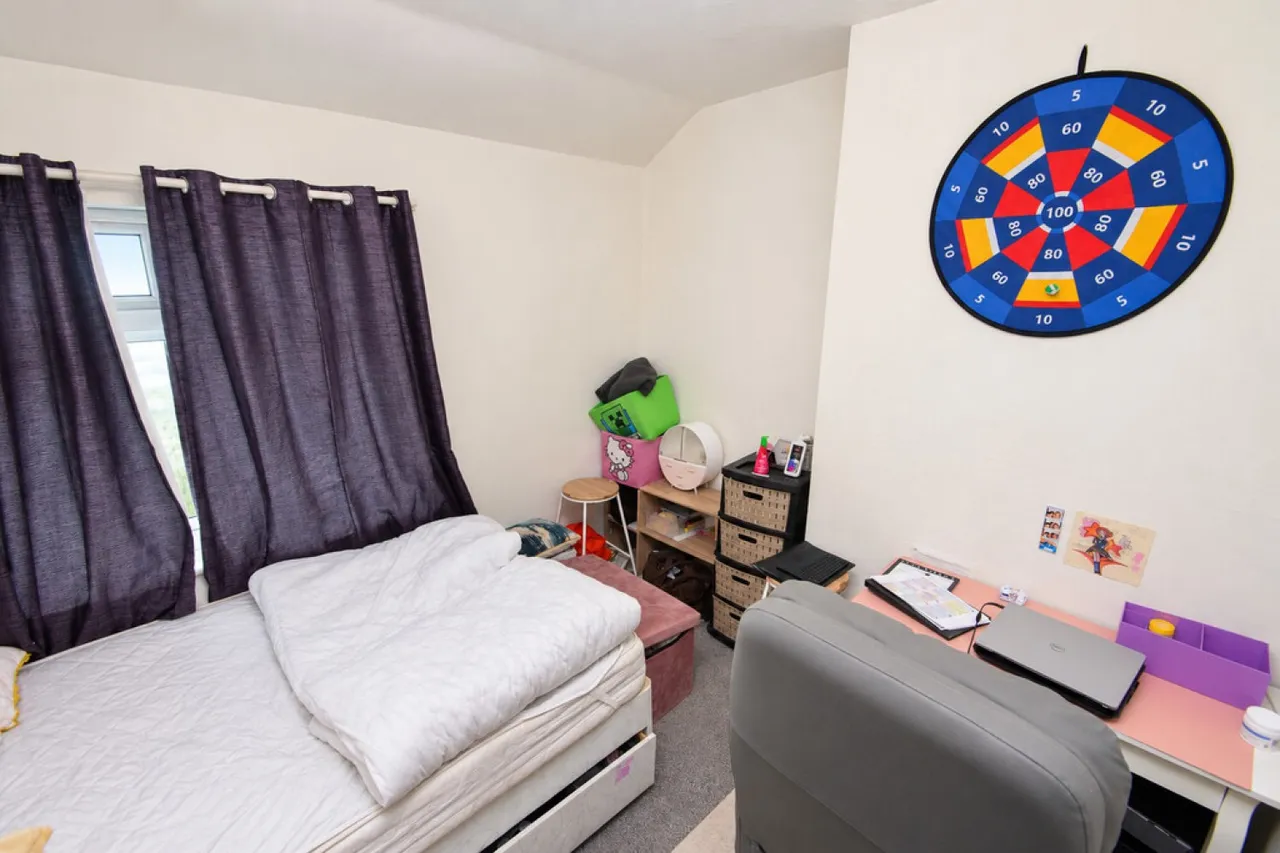 Keighley, BD22, photo 7