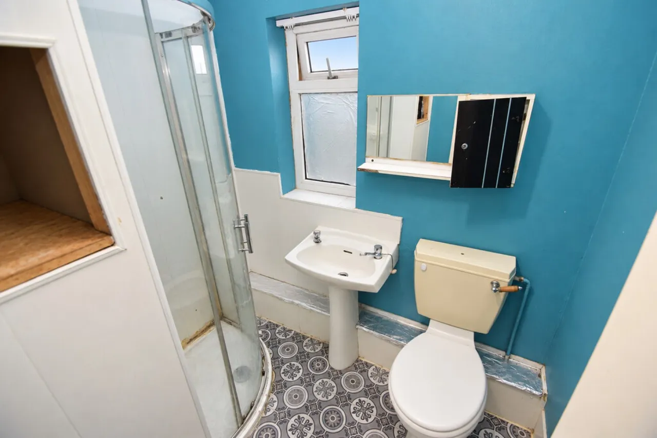 Keighley, BD22, photo 9