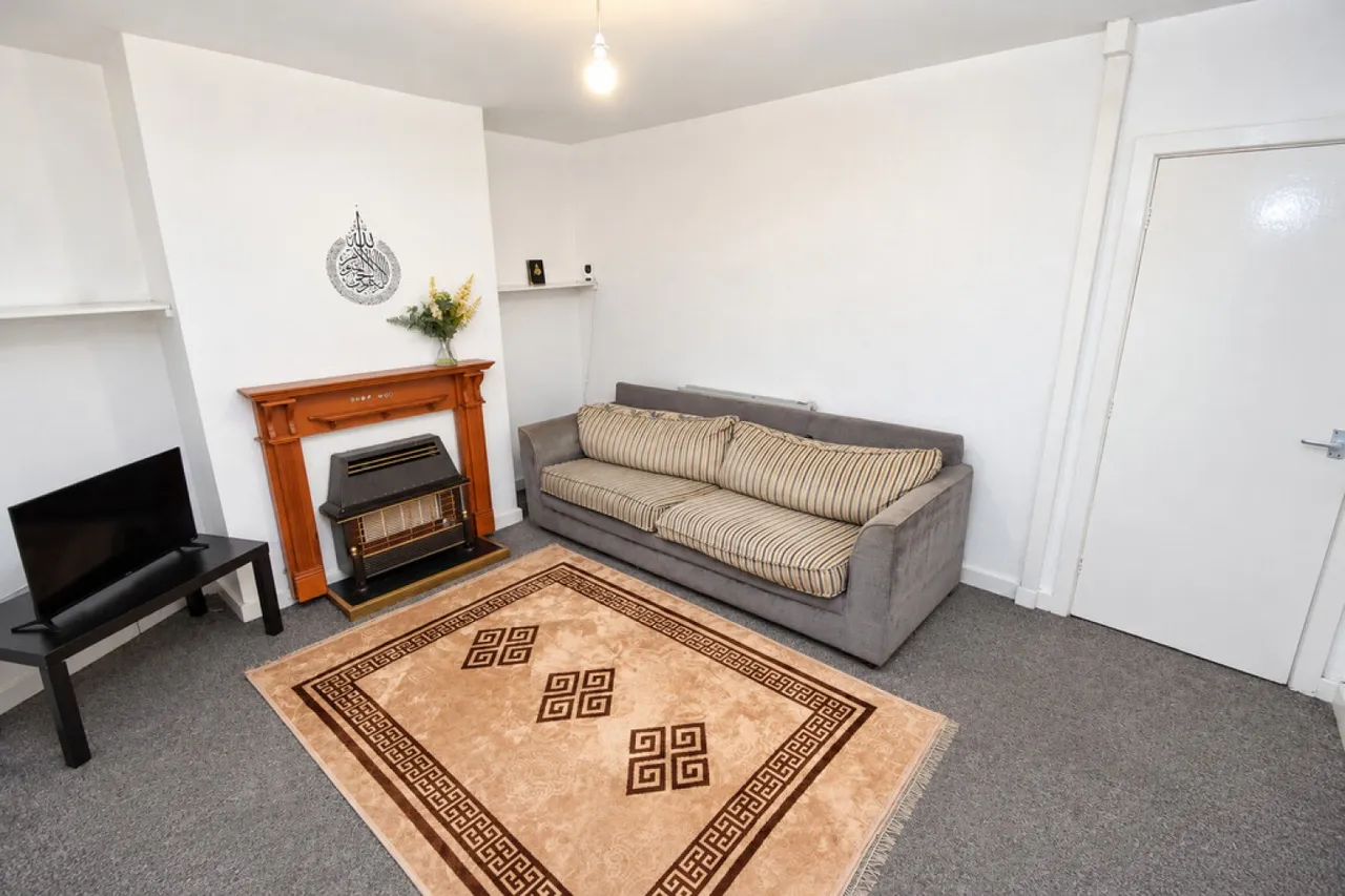 Keighley, BD22, photo 2
