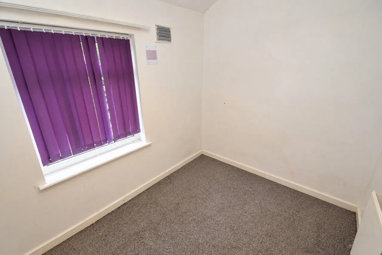 Keighley, BD22, photo 8