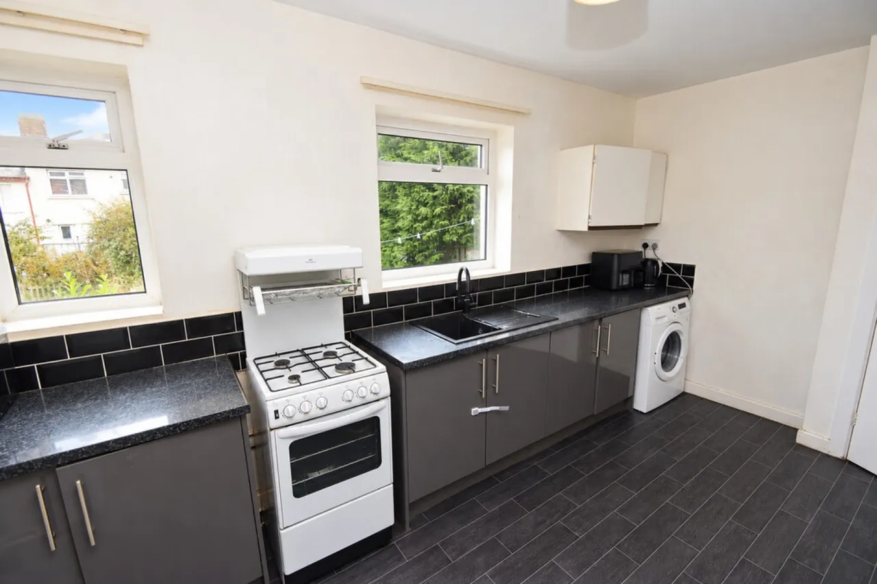 Keighley, BD22, photo 5