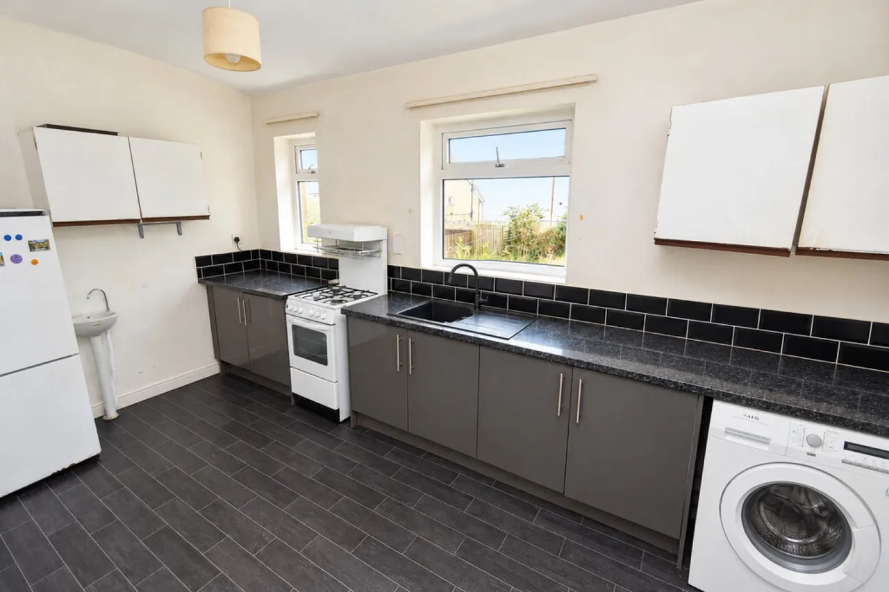 Keighley, BD22, photo 4