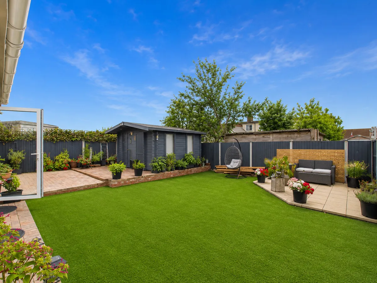 Meynell Avenue, Canvey Island, SS8, photo 18
