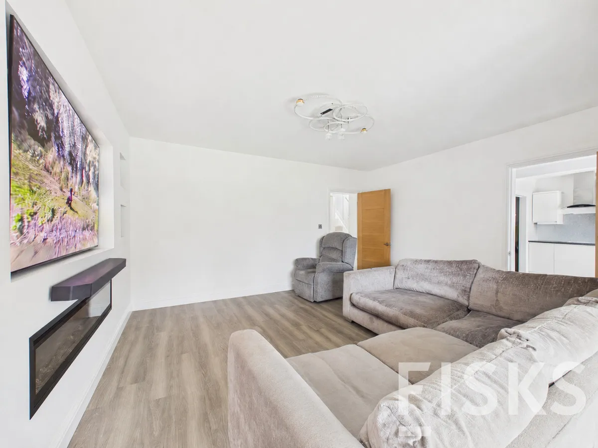 Meynell Avenue, Canvey Island, SS8, photo 3