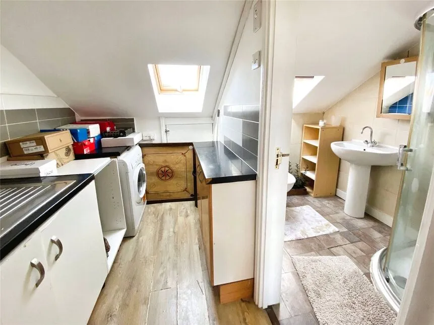 St. Marys Road, Watford, WD18, photo 15