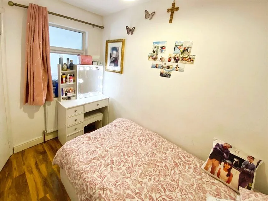 St. Marys Road, Watford, WD18, photo 11